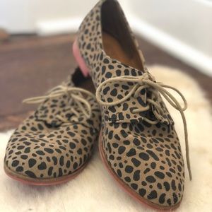 Leopard Flats
